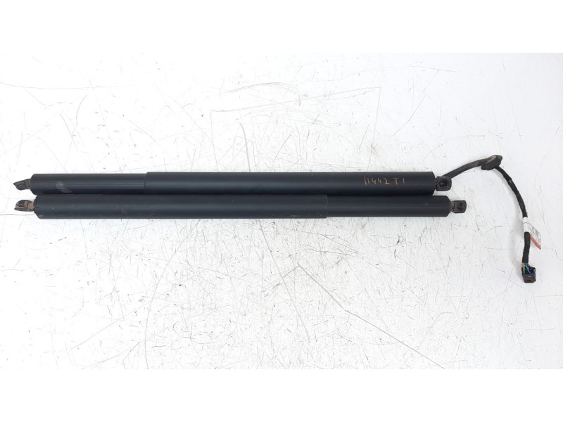 Recambio de amortiguadores maletero / porton para hyundai tucson referencia OEM IAM 81831N7100  