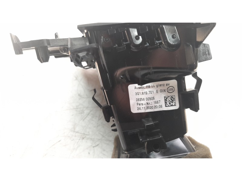 Recambio de aireador izquierdo para volkswagen passat variant (cb5) r-line referencia OEM IAM 3G1819701  