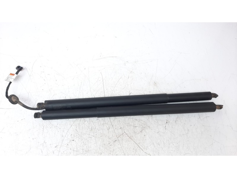 Recambio de amortiguadores maletero / porton para hyundai tucson referencia OEM IAM 81831N7100  