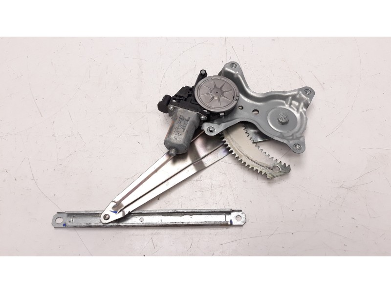 Recambio de elevalunas trasero derecho para mitsubishi space star (a00) 1.2 referencia OEM IAM 5713A323  