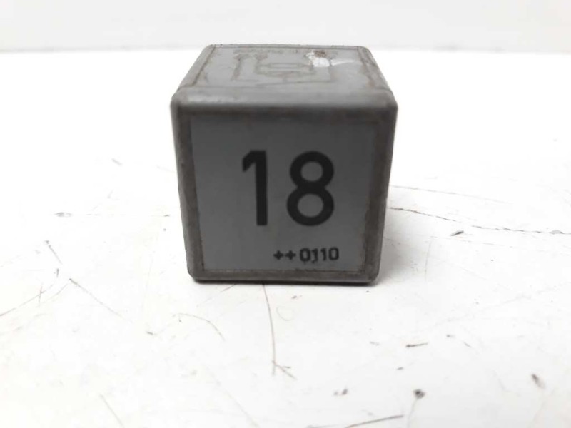 Recambio de rele para volkswagen golf iv berlina (1j1) referencia OEM IAM 191937503 4RA00351058 18