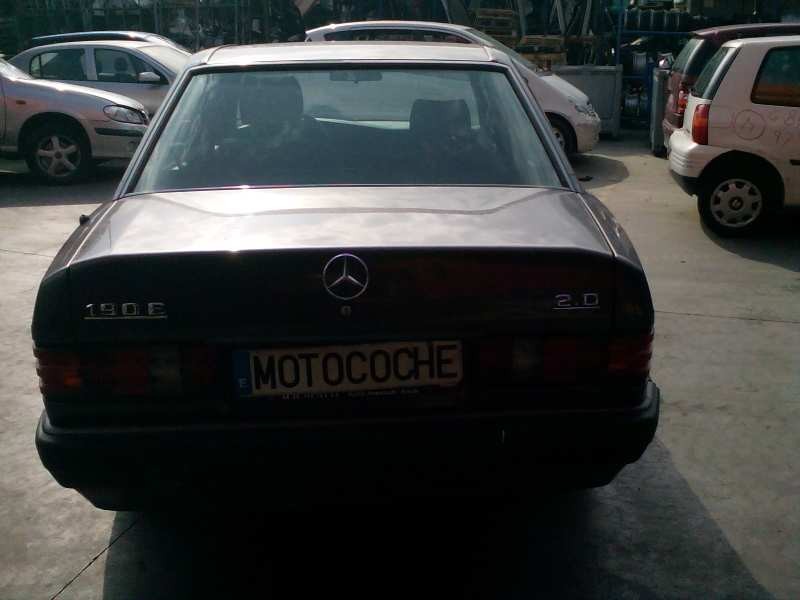 mercedes-benz clase c (w201) berlina del año 1992