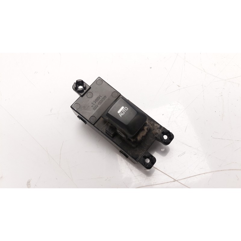 Recambio de mando elevalunas trasero izquierdo para kia cee´d 1.6 crdi cat referencia OEM IAM 93580A2000  