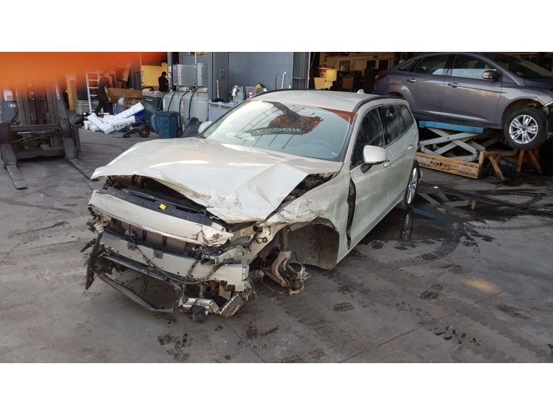 volvo v60 familiar del año 2018