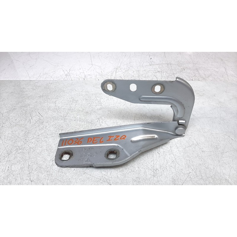 Recambio de bisagra capo izquierda para porsche cayenne (typ 9pa) turbo s referencia OEM IAM 7L5823301  