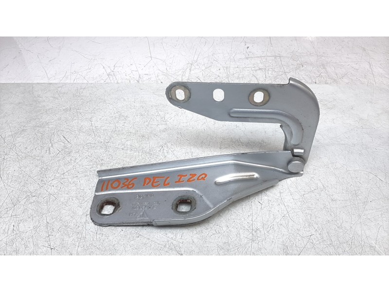 Recambio de bisagra capo izquierda para porsche cayenne (typ 9pa) turbo s referencia OEM IAM 7L5823301  