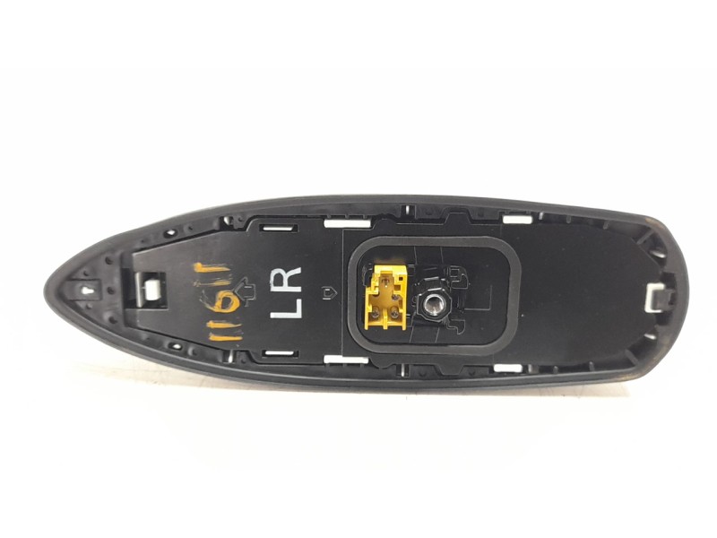 Recambio de antena para toyota corolla (e21) referencia OEM IAM 8676002090  