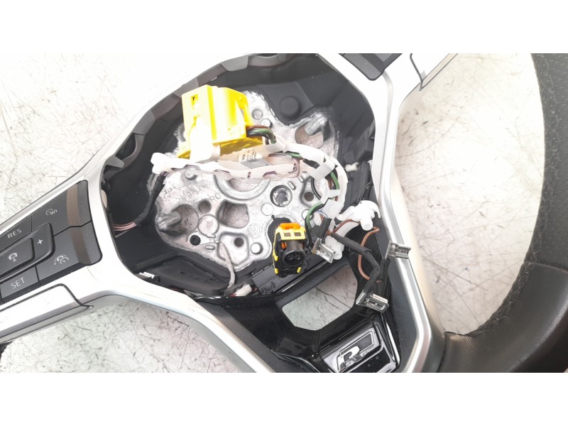 Recambio de volante para volkswagen passat variant (cb5) r-line referencia OEM IAM 3G959542A  