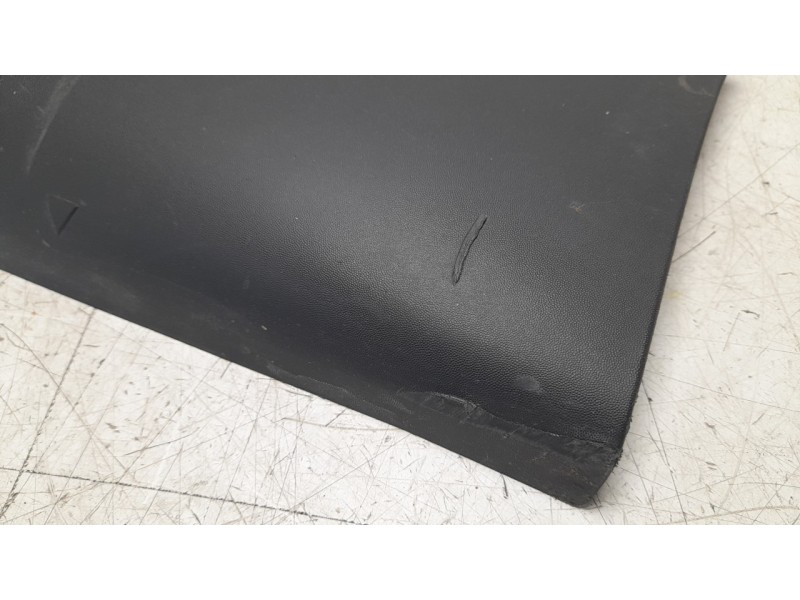 Recambio de moldura para renault captur ii 1.0 tce referencia OEM IAM 828779913  