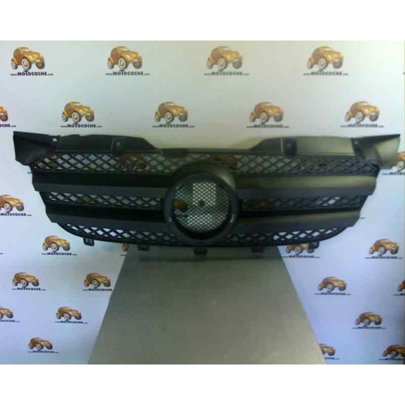 Recambio de rejilla delantera para mercedes-benz sprinterii caja cerrada (desde 01.06) referencia OEM IAM 9068800385 107131805 M