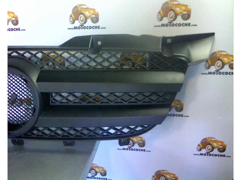 Recambio de rejilla delantera para mercedes-benz sprinterii caja cerrada (desde 01.06) referencia OEM IAM 9068800385 107131805 M