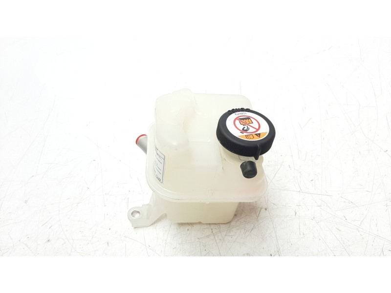 Recambio de deposito expansion para toyota auris hybrid active referencia OEM IAM 4722009180  