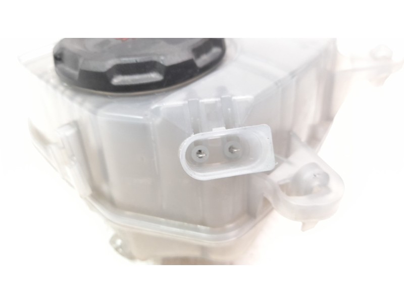 Recambio de deposito expansion para volkswagen passat variant (cb5) r-line referencia OEM IAM 5WA121407F 58392 
