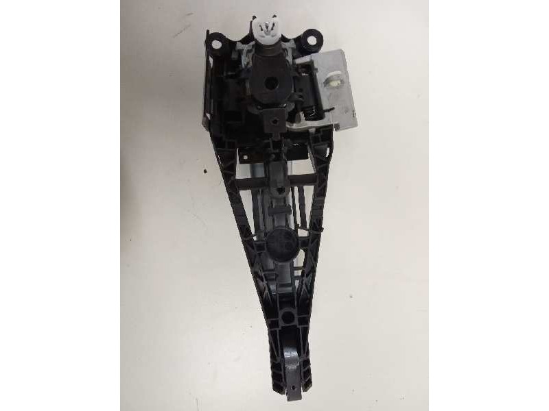 Recambio de maneta exterior delantera izquierda para opel astra j lim. excellence referencia OEM IAM 92233089  