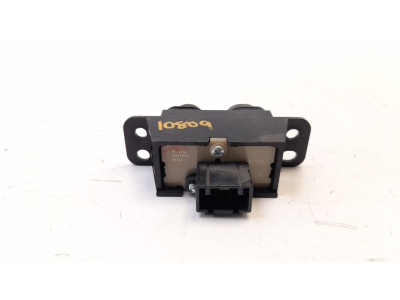Recambio de interruptor para nissan note 1.5 dci turbodiesel cat referencia OEM IAM 252733VA0A  