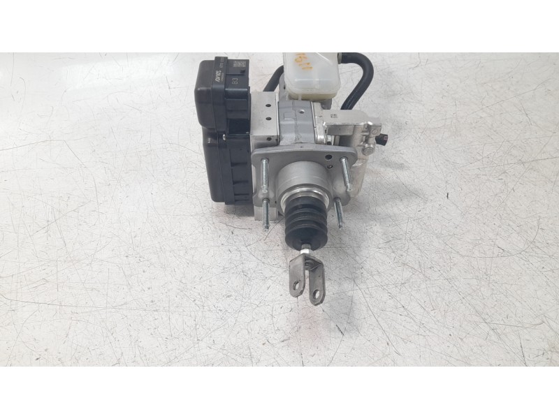 Recambio de bomba freno para toyota corolla (e21) referencia OEM IAM 4721012310  