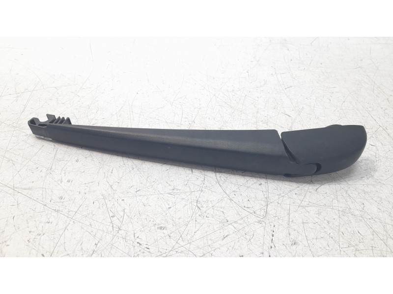 Recambio de brazo limpia trasero para toyota corolla (e21) referencia OEM IAM 8524102080  