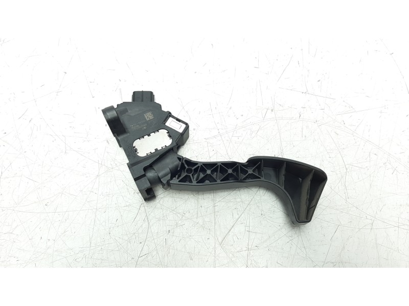 Recambio de potenciometro pedal para toyota auris hybrid active referencia OEM IAM 7811002120  