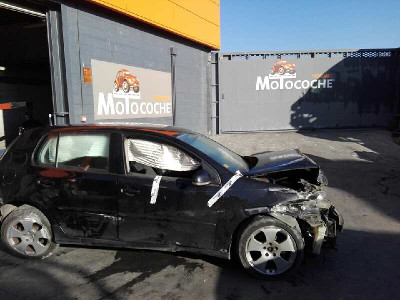 volkswagen golf v berlina (1k1) del año 2005