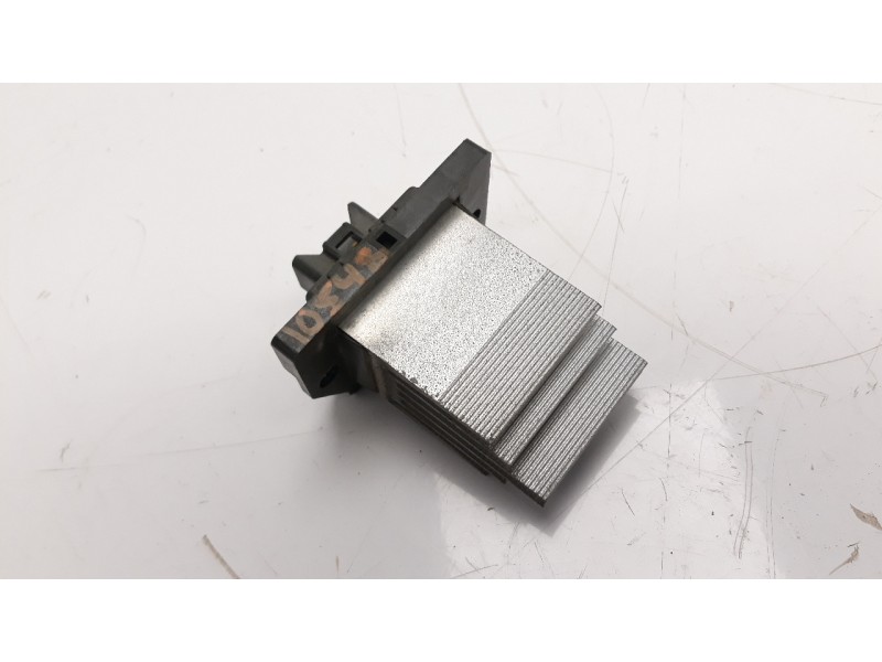 Recambio de resistencia calefaccion para kia cee´d 1.6 crdi cat referencia OEM IAM 971281M000  