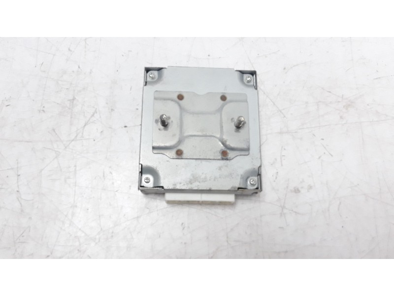 Recambio de centralita cambio automatico para mitsubishi l 200 2.4 di-d cat referencia OEM IAM 8631B242  