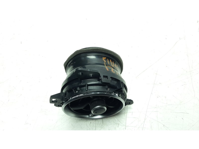 Recambio de rejilla aireadora para toyota auris hybrid active referencia OEM IAM 5556862280  