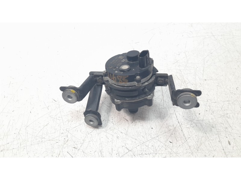 Recambio de bomba agua para hyundai ioniq referencia OEM IAM 369002B000  