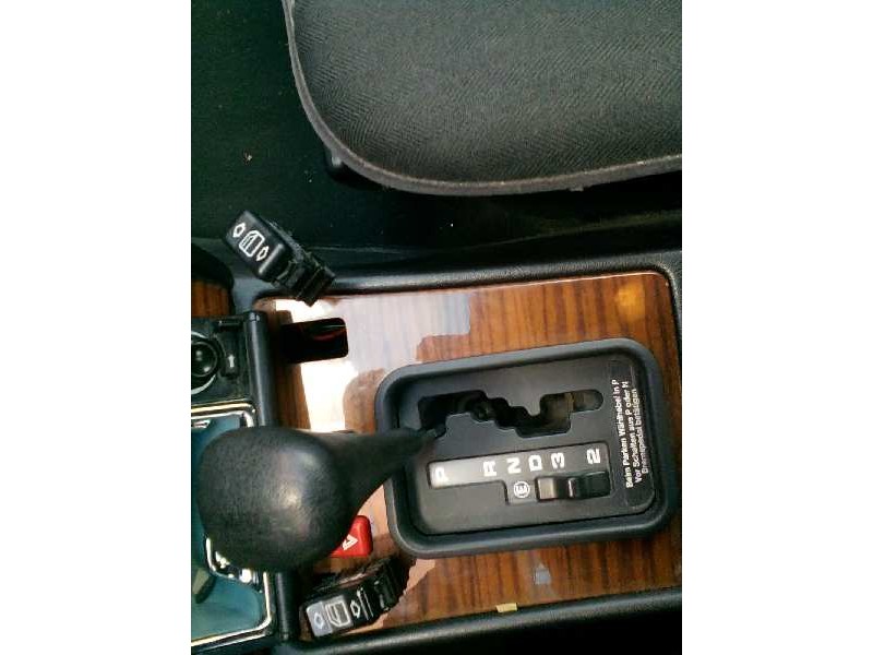 mercedes-benz clase c (w201) berlina del año 1992