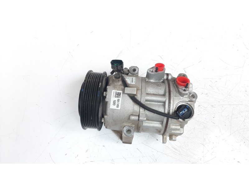 Recambio de compresor aire acondicionado para hyundai tucson referencia OEM IAM 97701N7050  