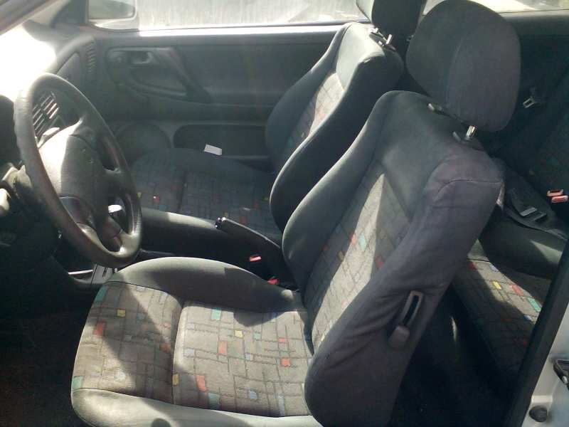 volkswagen polo berlina (6n1) del año 1999