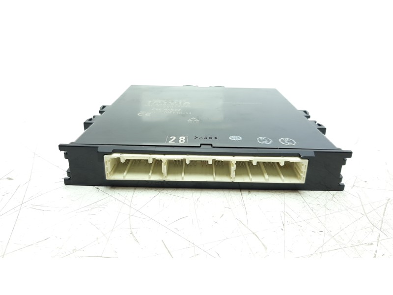 Recambio de modulo electronico para toyota auris hybrid active referencia OEM IAM 8999002380  