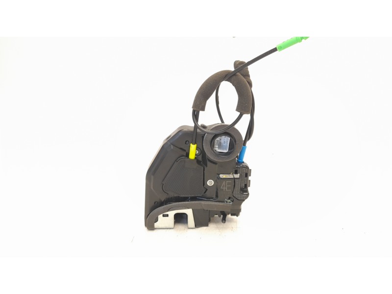 Recambio de cerradura puerta trasera izquierda para toyota corolla (e21) referencia OEM IAM 6906002580  