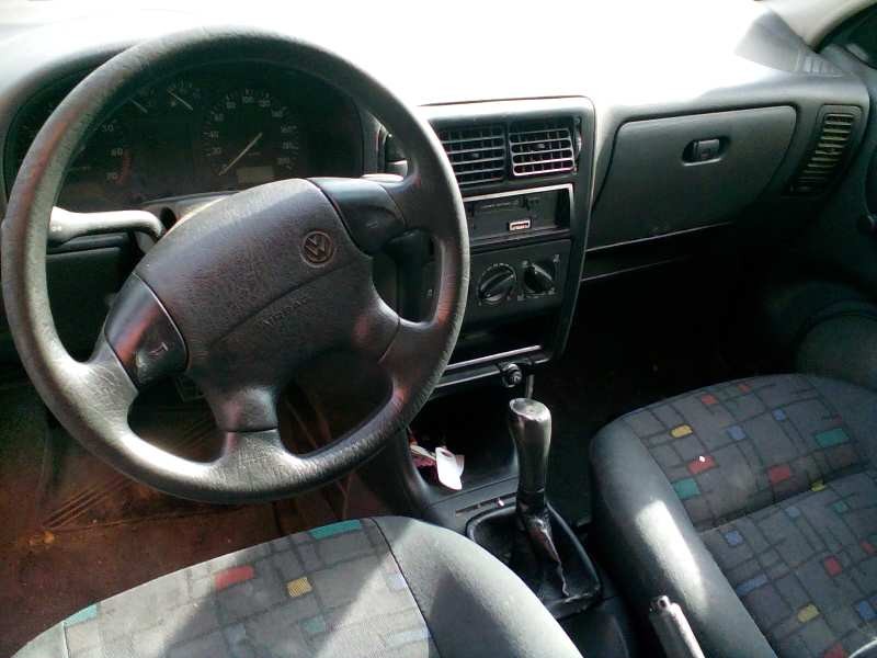 volkswagen polo berlina (6n1) del año 1999