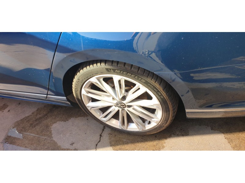 Recambio de pinza de freno trasera izquierda para volkswagen passat variant (cb5) r-line referencia OEM IAM 3Q0615423E  