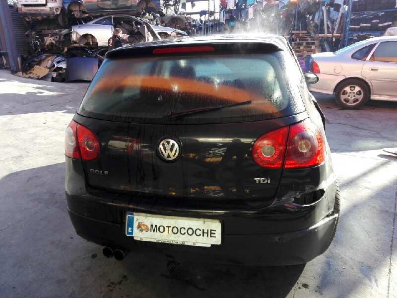 volkswagen golf v berlina (1k1) del año 2005