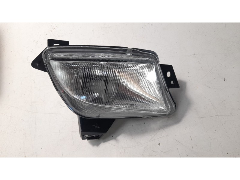 Recambio de faro antiniebla derecho para citroen xsara berlina referencia OEM IAM 6205R4 10107191003 CI4204413
