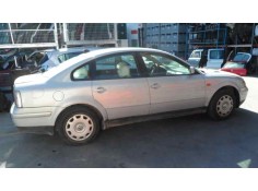 VOLKSWAGEN PASSAT BERLINA (3B2)