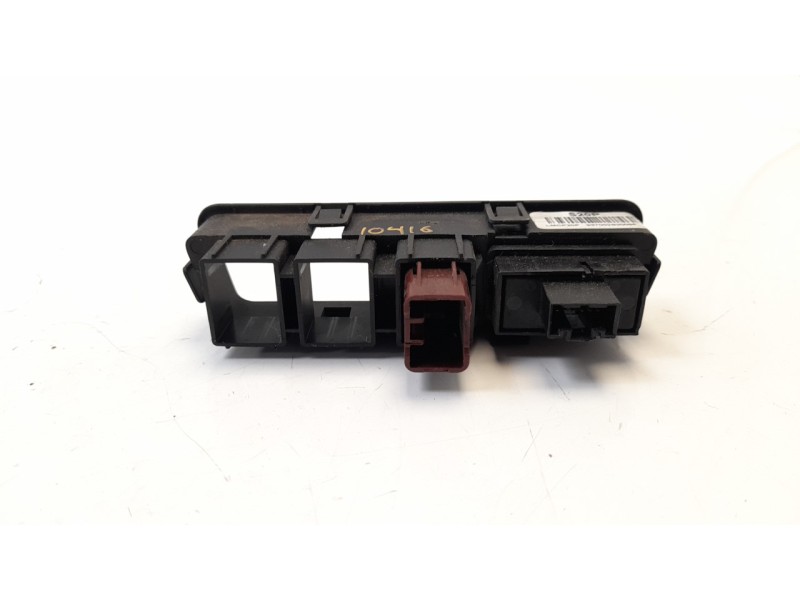 Recambio de interruptor para hyundai ix35 1.7 crdi cat referencia OEM IAM 937002S2009P  