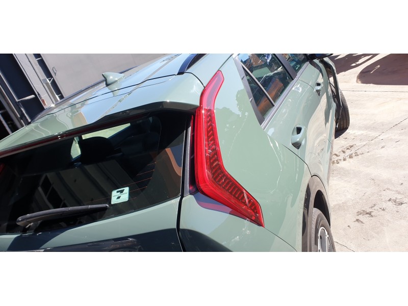 Recambio de piloto trasero derecho para kia niro referencia OEM IAM 92402AT000  