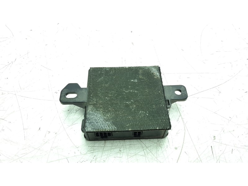 Recambio de modulo electronico para toyota auris hybrid active referencia OEM IAM 4M0494TCC  
