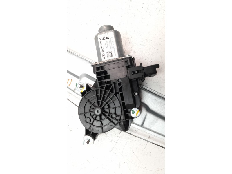 Recambio de elevalunas delantero derecho para hyundai tucson referencia OEM IAM 82404N7000  