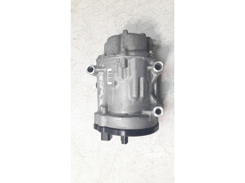 Recambio de compresor aire acondicionado para toyota corolla (e21) referencia OEM IAM 8837012080  