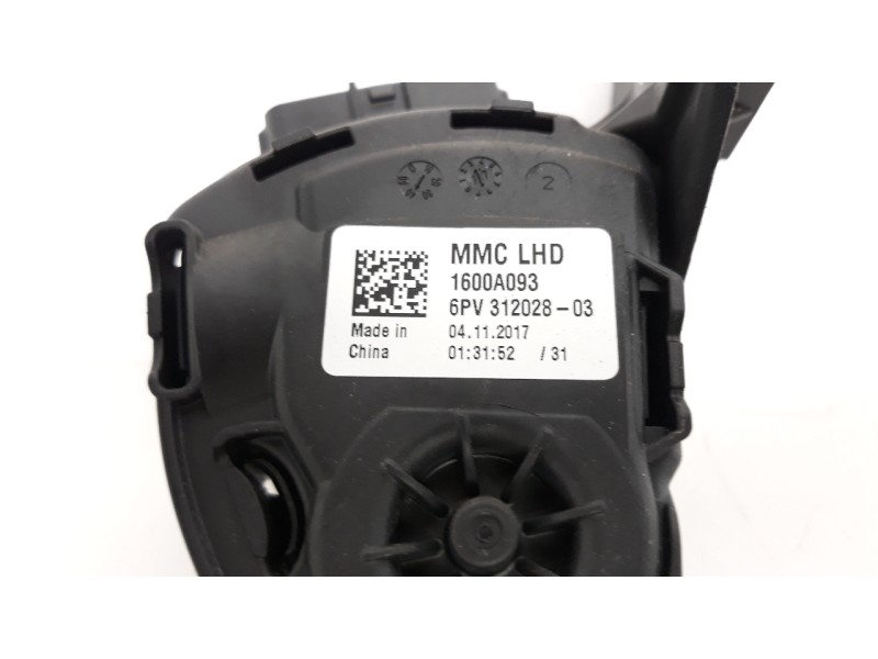 Recambio de potenciometro pedal para mitsubishi space star (a00) 1.2 referencia OEM IAM 1600A093 6PV312028 
