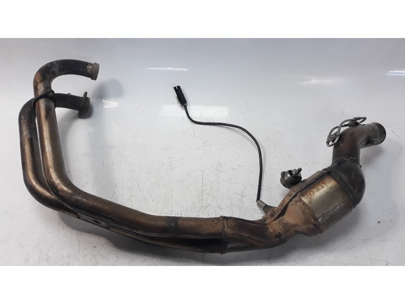 Recambio de colector escape para bmw f 800 r f 800 r referencia OEM IAM 18117722140  