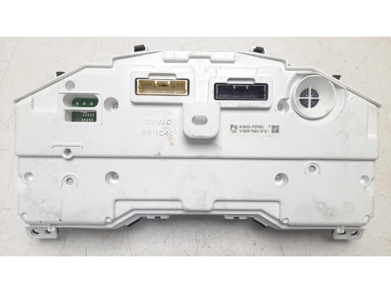 Recambio de cuadro instrumentos para toyota corolla (e21) referencia OEM IAM 83800FEP60 MB2575808721 