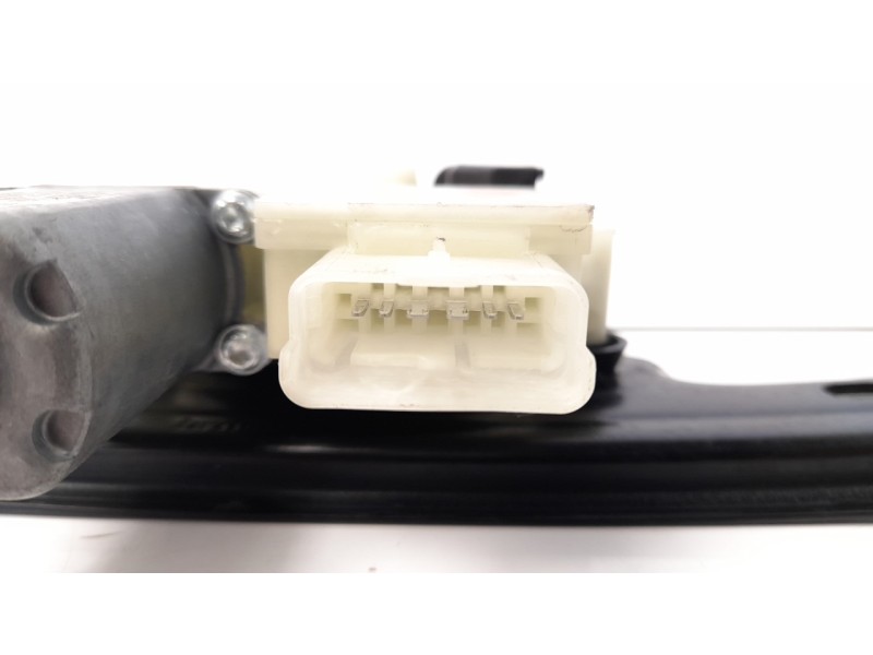 Recambio de elevalunas trasero izquierdo para citroen c4 grand picasso live edition referencia OEM IAM 9676172480 106075618 