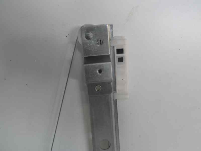 Recambio de elevalunas trasero derecho para citroen c3 referencia OEM IAM 922486 111790 