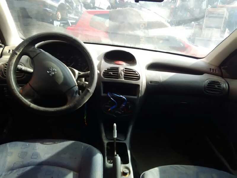 peugeot 206 berlina del año 1998