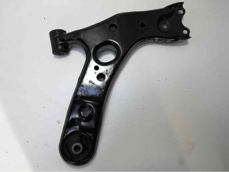 Recambio de brazo suspension inferior delantero derecho para toyota verso active referencia OEM IAM 4806805080  
