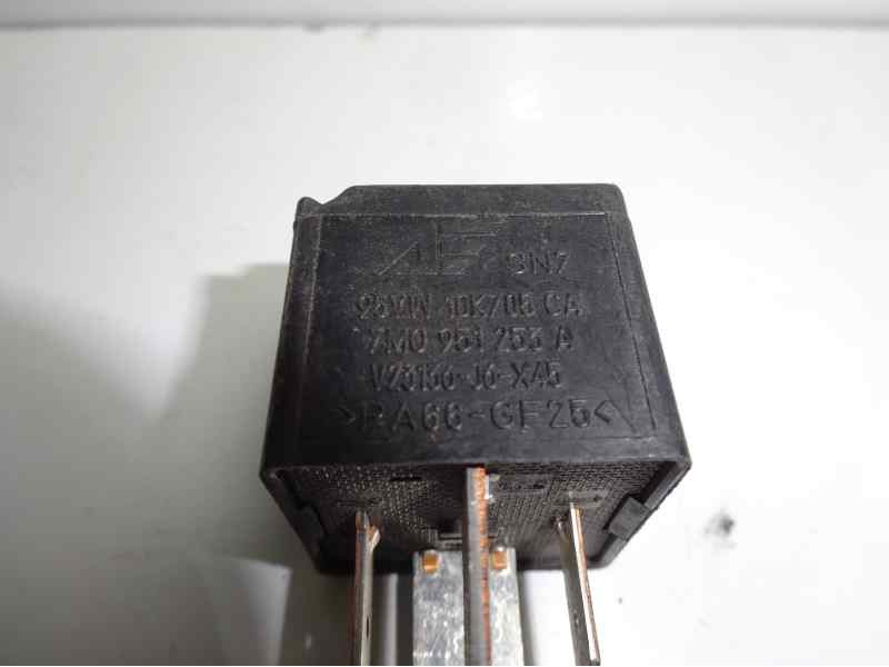 Recambio de rele para volkswagen golf iv berlina (1j1) referencia OEM IAM 10K705CA 7M0951253A 100
